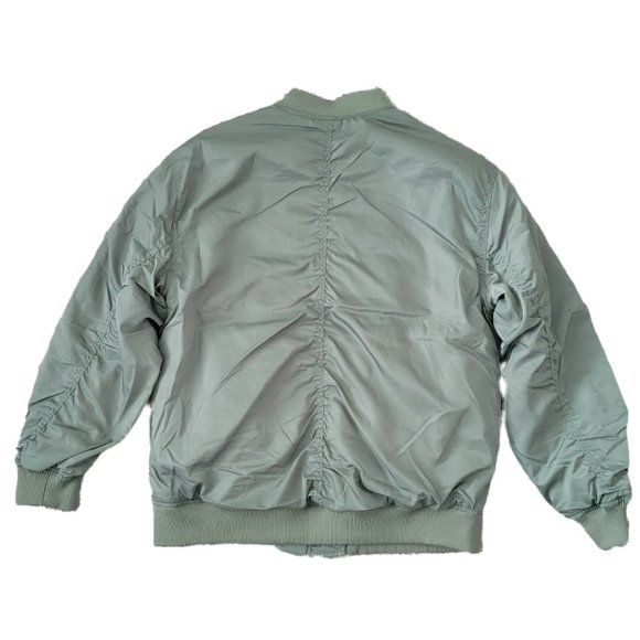 LOVE TREE Olive Jacket Size Medium two pockets + one pocket on the left arm NEW - Picture 2 of 7